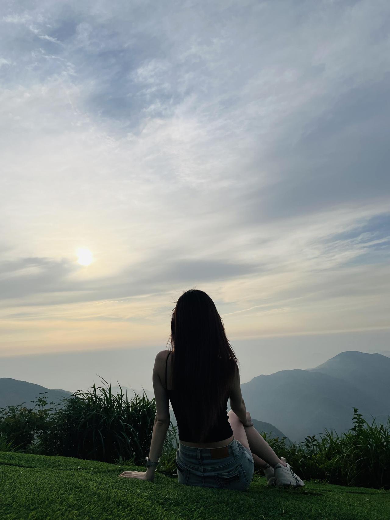 减肥久了，
你会发现，
想要一直维持着瘦，

靠的不是一时狠劲，
是一辈子的习惯