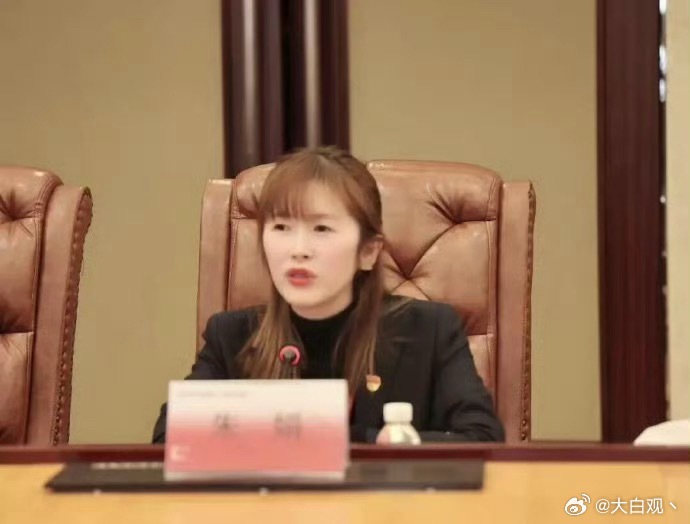 80后女柜员逆袭获聘4200亿银行副行长80后朱娟从基层柜员起步，获聘总资产超4