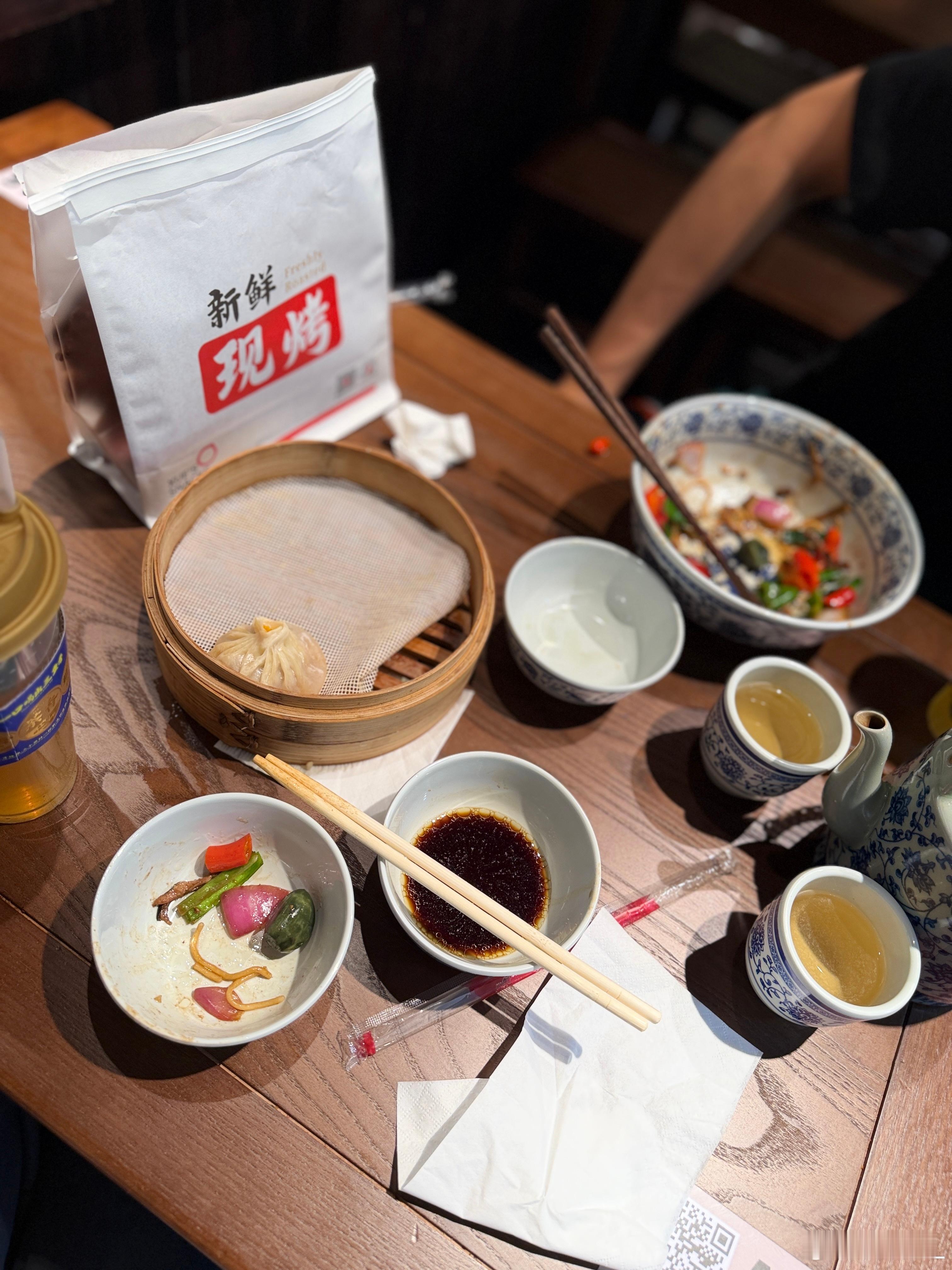 老汪的面馆这个响油鳝丝别太好吃 