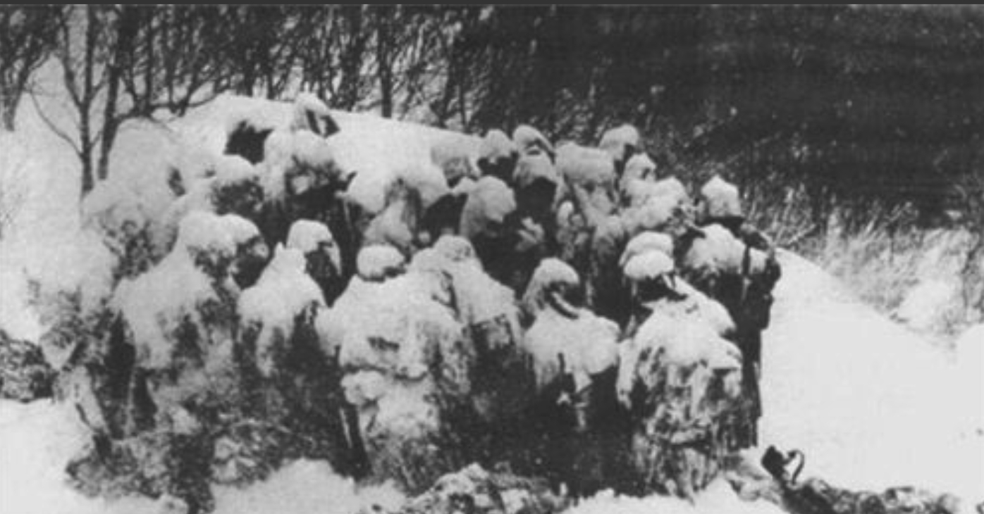 1937年冬天，汤原县小兴安岭，三百日军进山围剿抗联，被当地人称作黄地主的黄有假