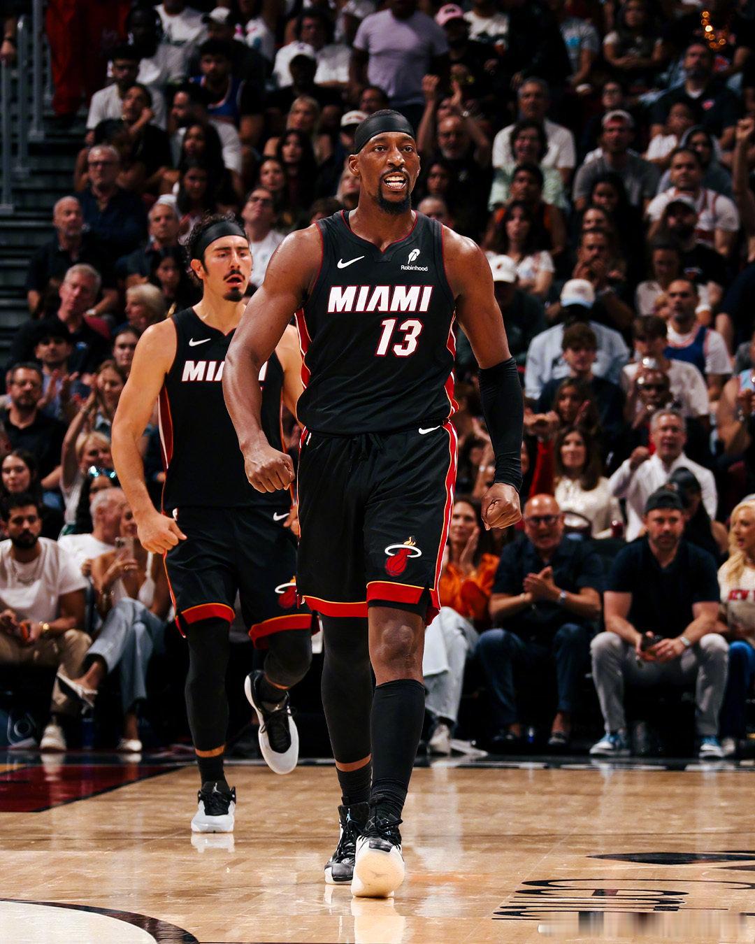 【热火数据库📊】热火在与尼克斯的比赛中一共得到31分快攻得分，这是自2012年