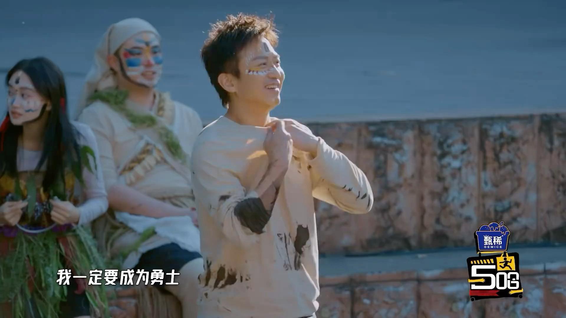 47岁邓超有腹肌哈哈哈哈哈支持男明星卷起来哈！47岁还有四块腹肌诶 