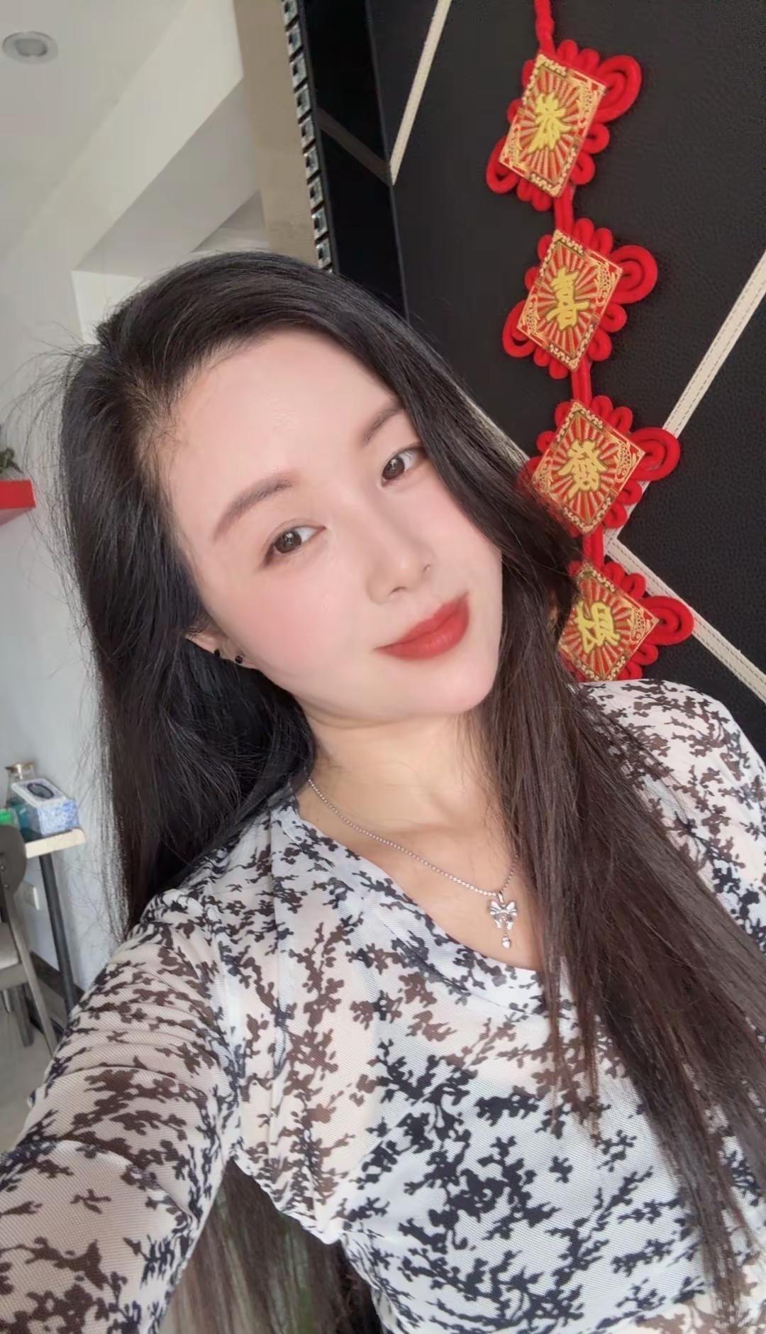 人到中年最好的状态就是，我只做我自己，不迎合，不讨好，不将就，不违心，不羡慕谁，