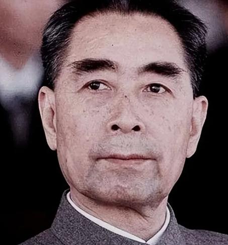 周总理唯一的儿子，隐瞒真实身份 54 年？错了，周总理和邓颖超一生无亲生子女，被