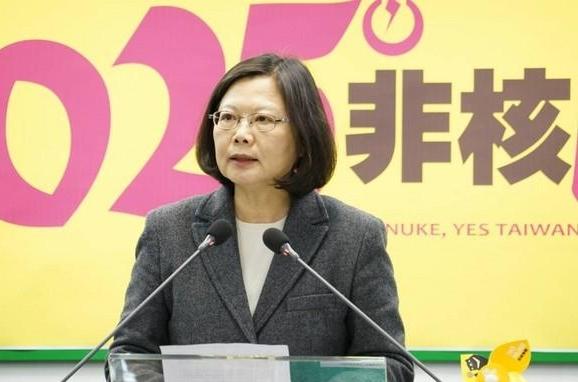 民进党反核立场的转变，本质上是意识形态优先到现实利益驱动的彻底转向，暴露了其长期