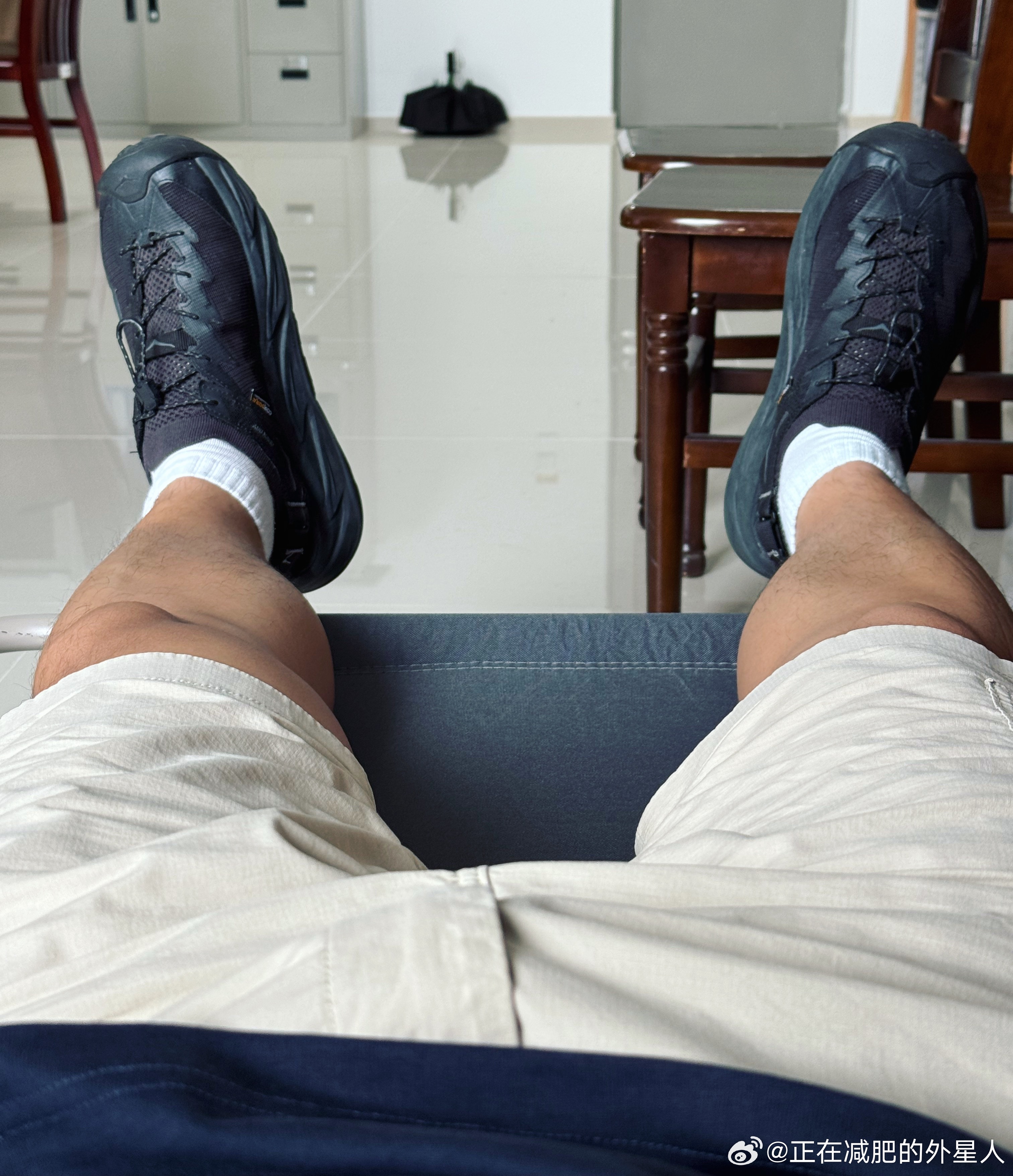 来单位吃午餐，还能吹空调睡午觉。