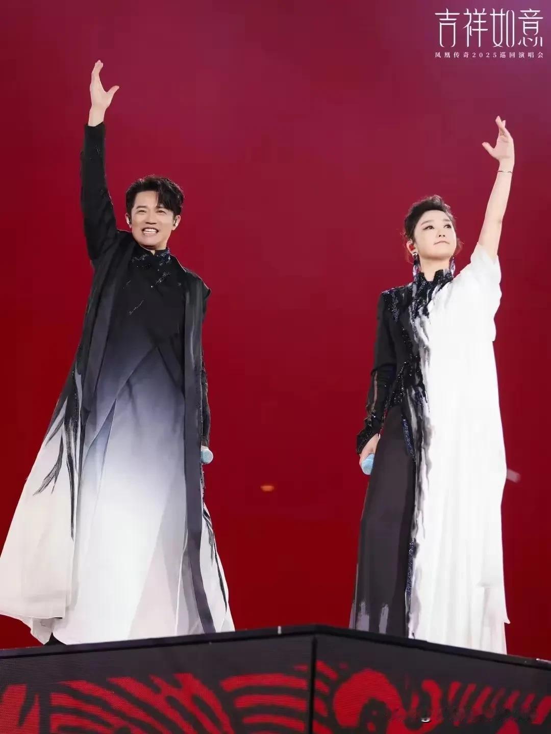 凤凰传奇天津演唱会已取消。
2025年6月20日，凤凰传奇工作室发布公告，称因成