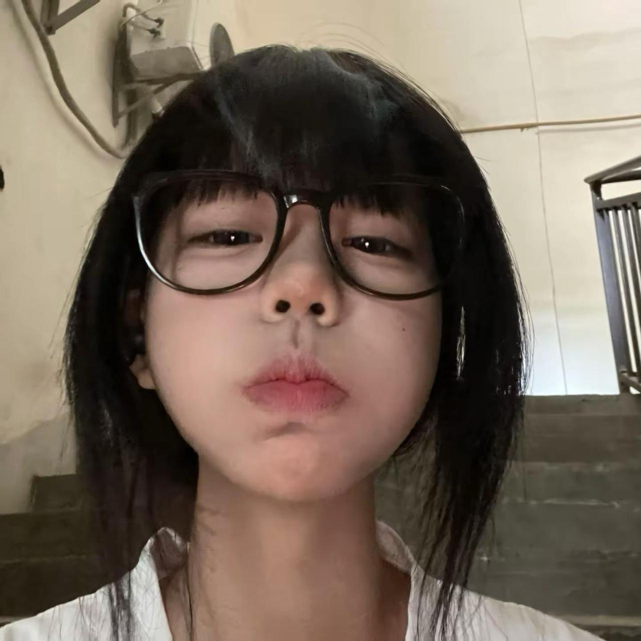 女孩 这些年你的善心养了多少仇人