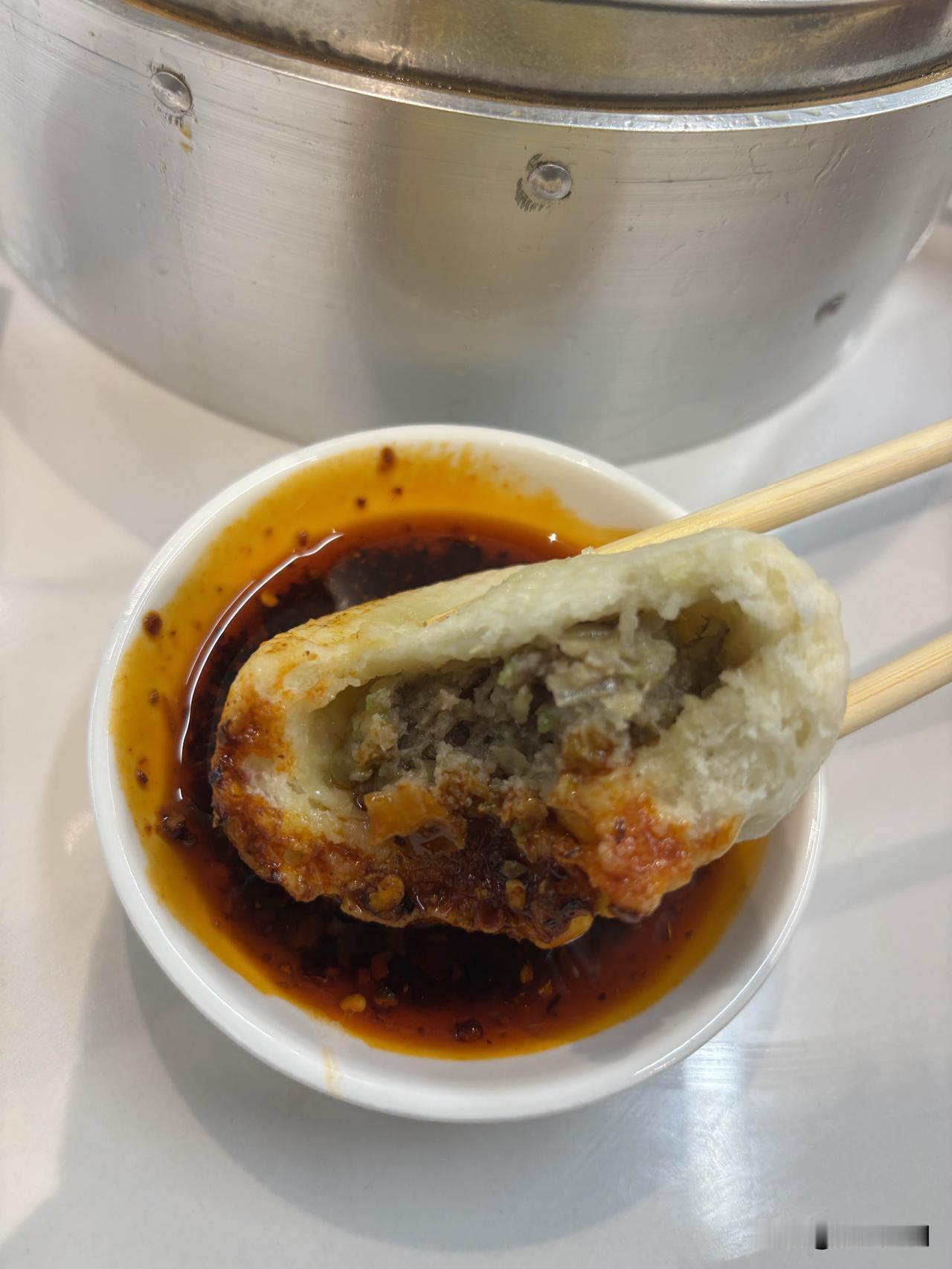 作者加速成长计划昨晚在西安吃的小笼包，平时很少吃这个，清真小笼包还是第一次吃，牛