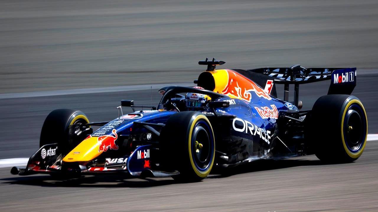 你以为红牛新规下会挣扎？托托·沃尔夫盯着数据屏幕，看到的东西让他后背发凉。
 