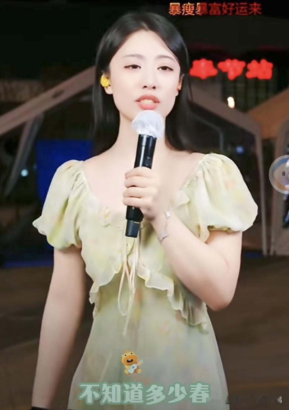 索图对不起

杨一歌的话点醒了我“我把图哥当做我的再生父母，送花就大大方方的送，