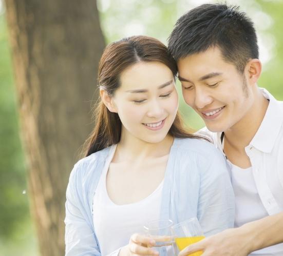 惊闻夫妻深夜吵 | 女人委屈质问出轨 | 男人后悔已晚矣
“居然花钱找小姐还嫌弃