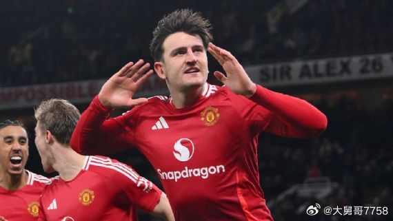 曼联俱乐部已确认，哈里·马奎尔已与俱乐部续约。这位英格兰后卫原本将在赛季结束后成