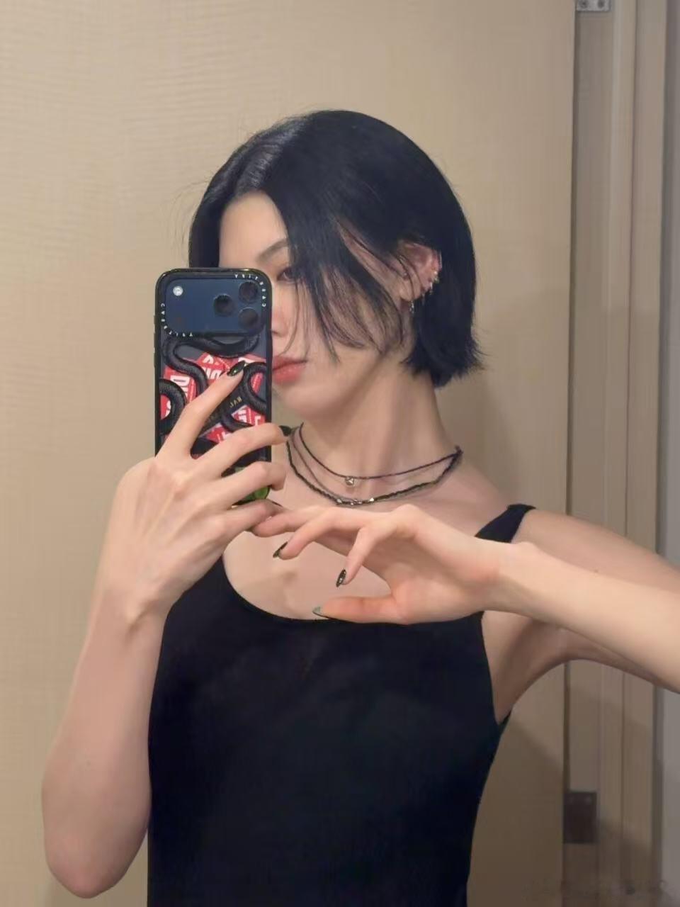 就她这个长度的发型怎么一点也不土呢 