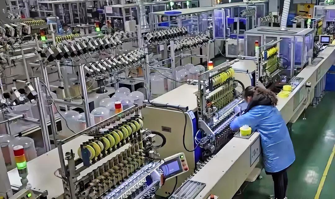 干不掉中国就复制“中国”？美国押注印越终是徒劳
 
对华打压多年无果，美国竟想换