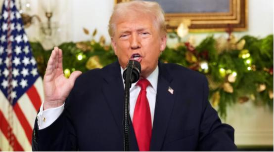 两个信号同时出现，说明一件事：特朗普要动真格了
 
麻烦看官老爷们右上角点击一下