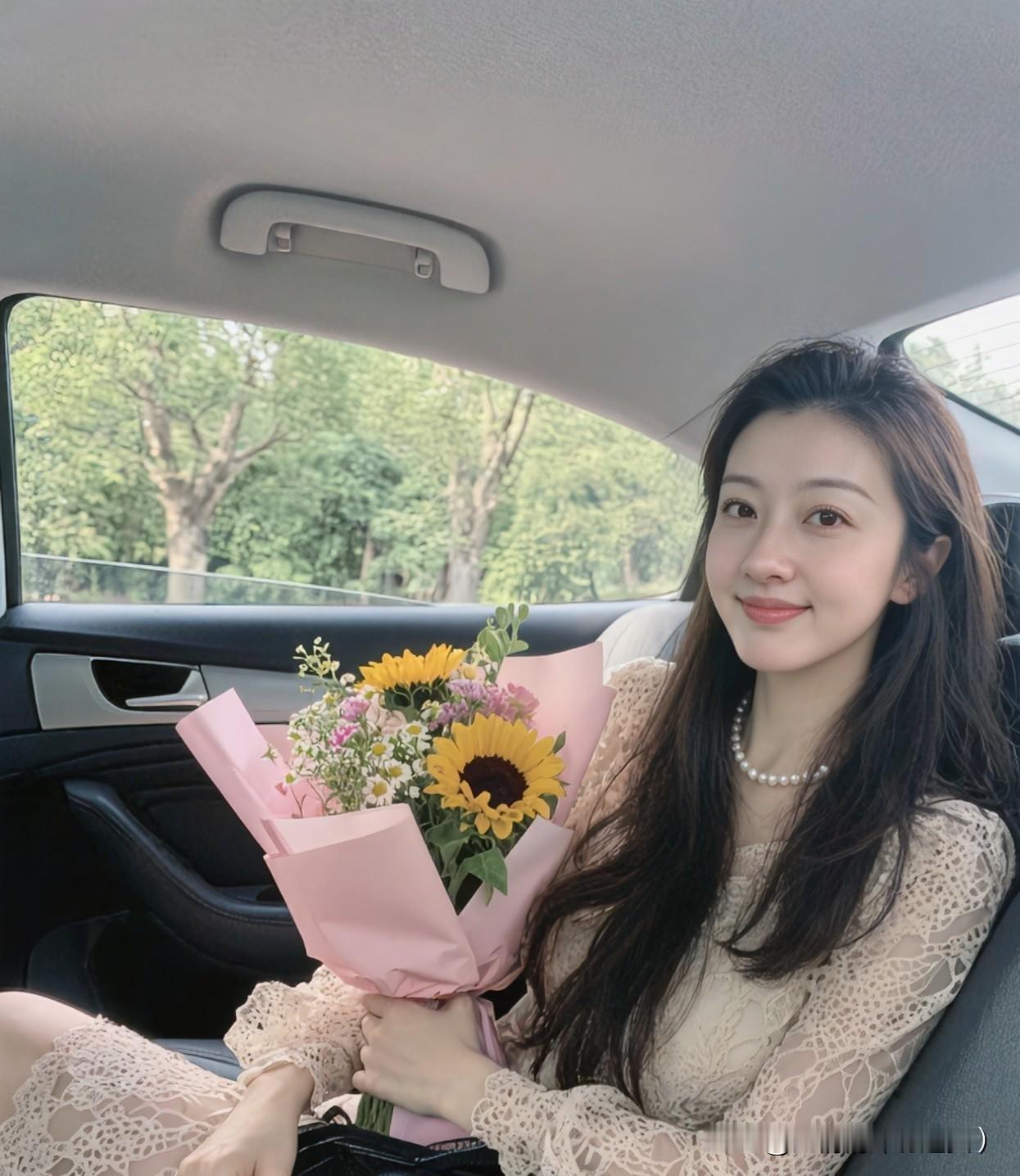 能让男人
终生疼爱的女人，
是女人懂得情绪管理，
不会无理取闹，
相处时让人如沐