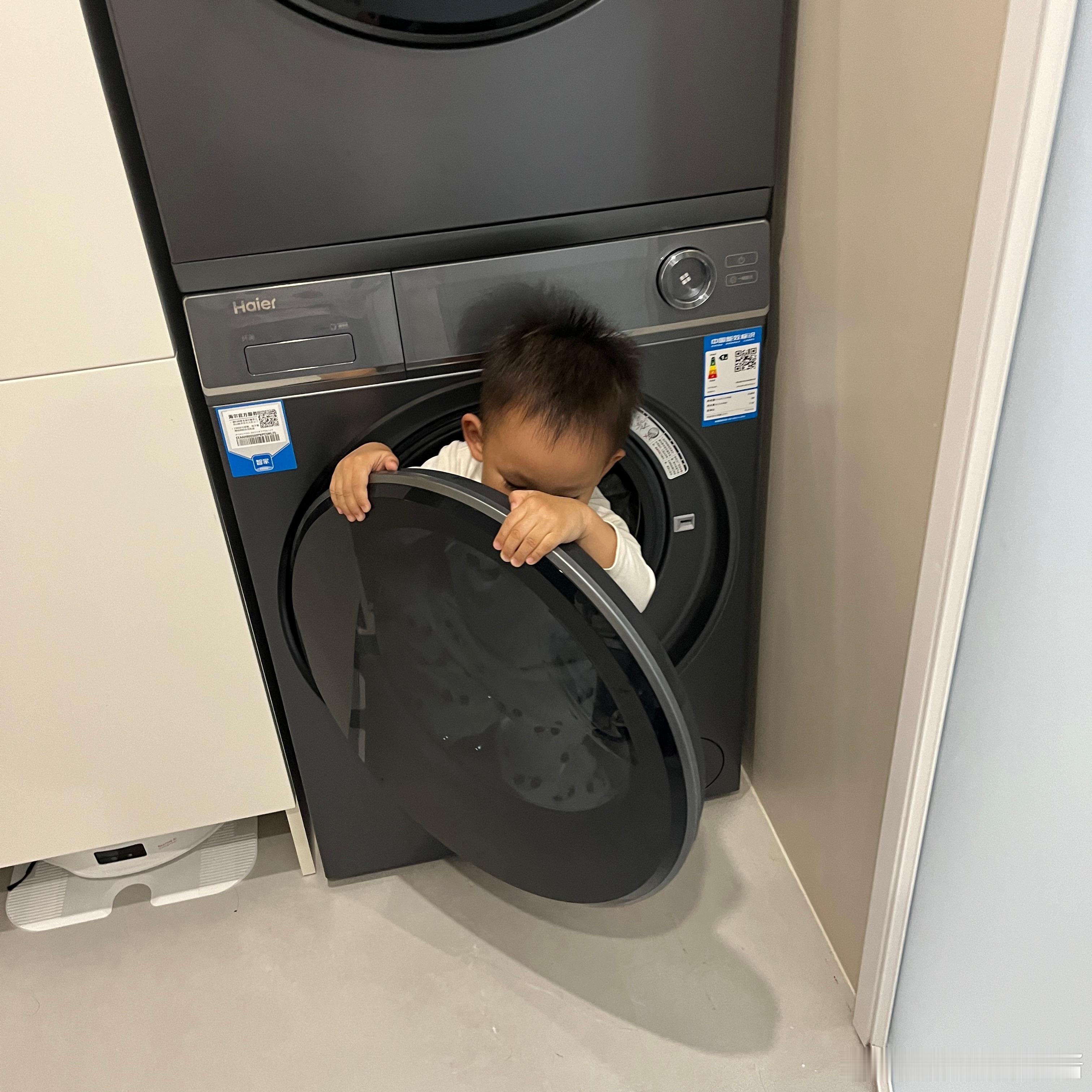 …….想不通他这是干嘛[揣手]#人类幼崽# ​​​