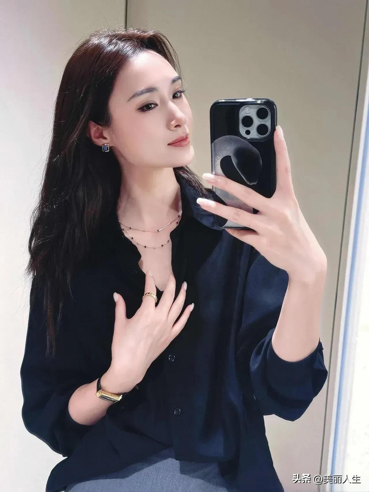 拐个弯，与生活和解，得失都随意”