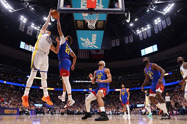 吉-桑托斯的问题还是天赋太差了，打实力强一点的对手，一旦在身体上处于彻底被动之中