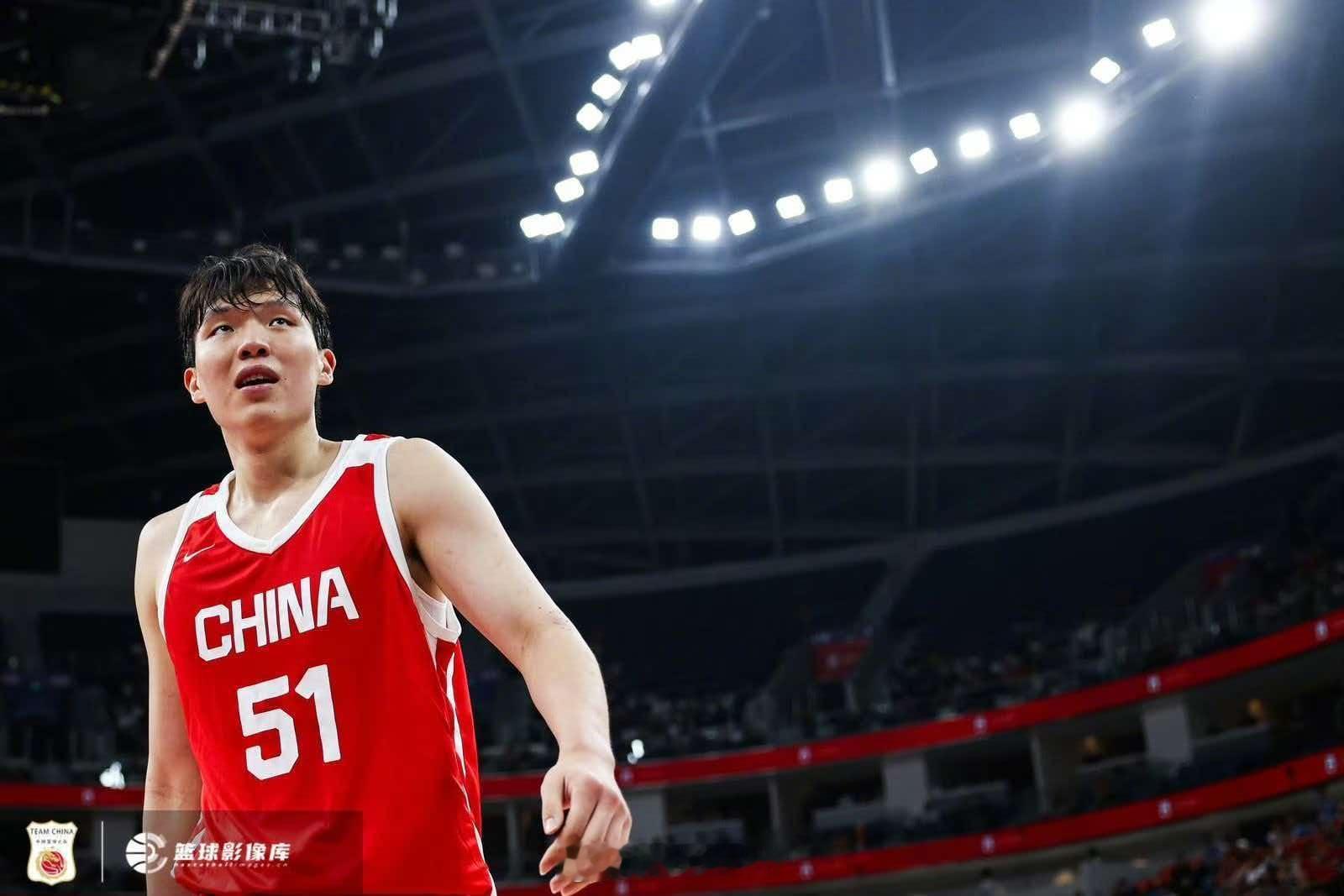 杨毅说杨瀚森正式树立战术地位知名篮球评论员杨毅在8月31日中国男篮战胜黎巴嫩后明