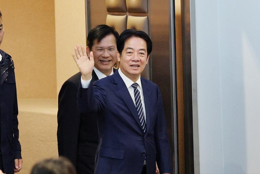 【民进党盼台湾只是“配菜”】特朗普访华在即，台湾问题将无可避免成为中美峰会的焦点