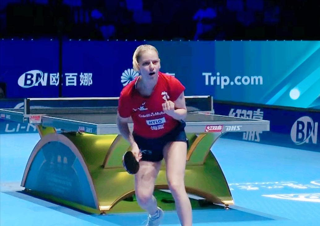 我去！蒯曼咋回事？不会一轮游吧！

前两局蒯曼都拿下了，

第三局
卢茨4:1开