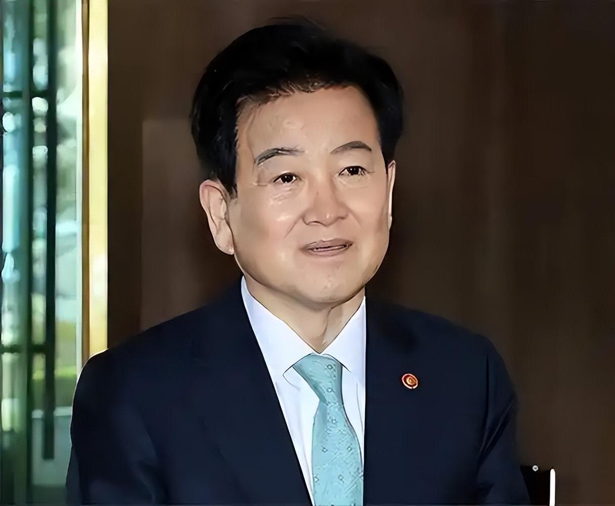 实力才是硬道理！韩国对朝政策大转弯，李在明放弃“无核化优先”。2026 年 7 
