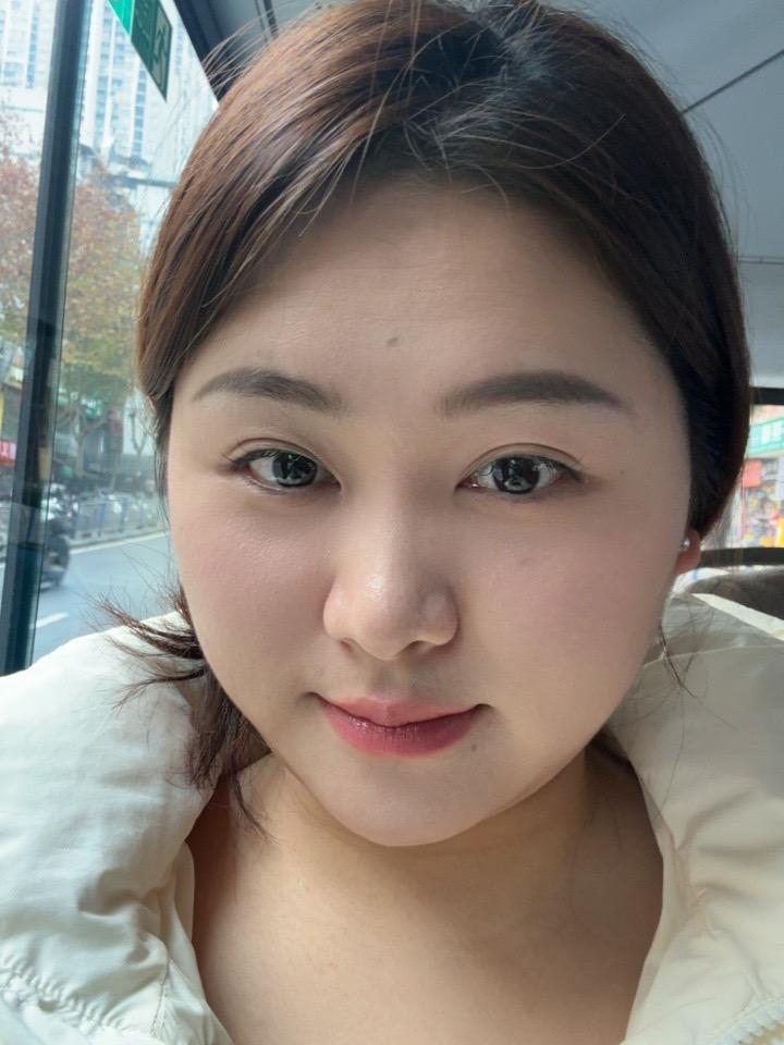 除了脸乖 骨子里全是叛逆