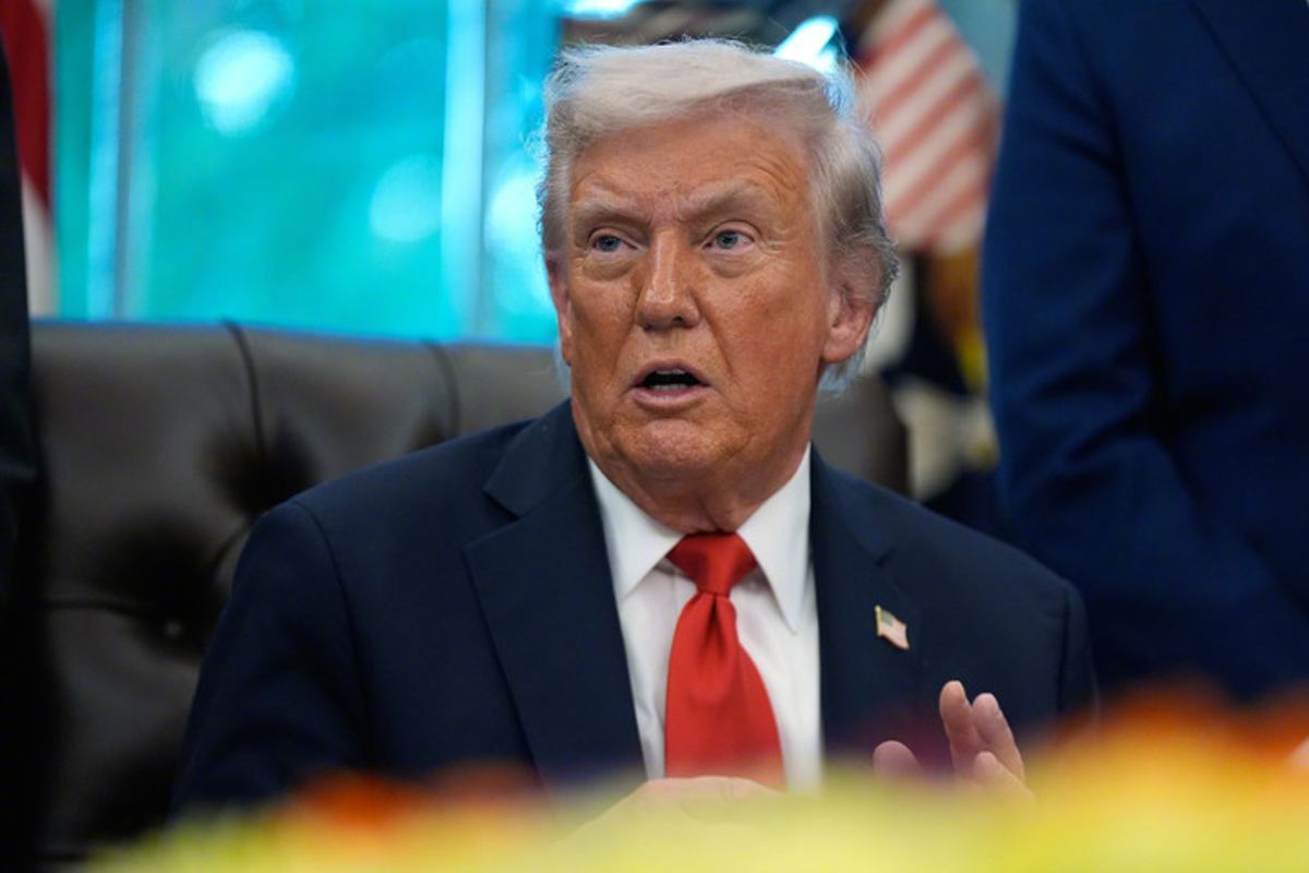 #特朗普尚未决定是否袭击委内瑞拉#【特朗普称尚未决定是否袭击委内瑞拉境内目标】美