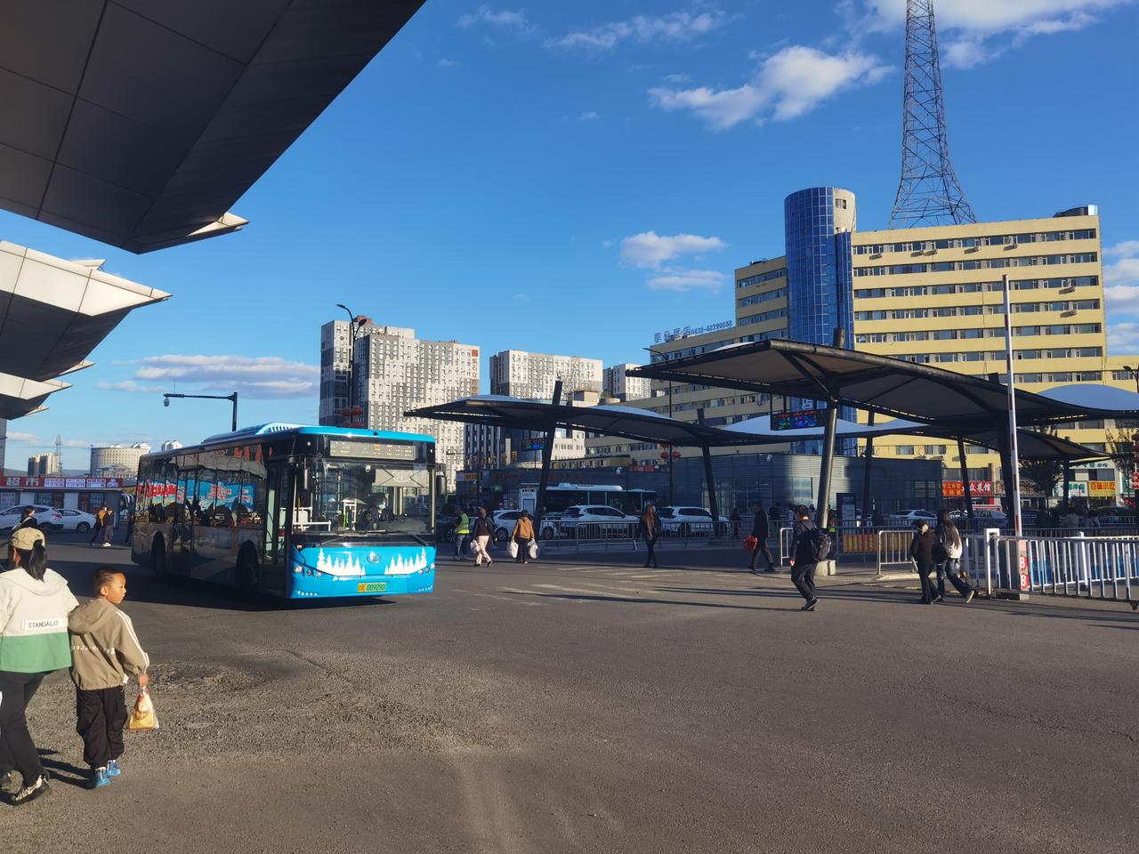 十一国庆，今天第二天来吉林市办事乘坐公交车，乘车免票，吉林市太给力啦！