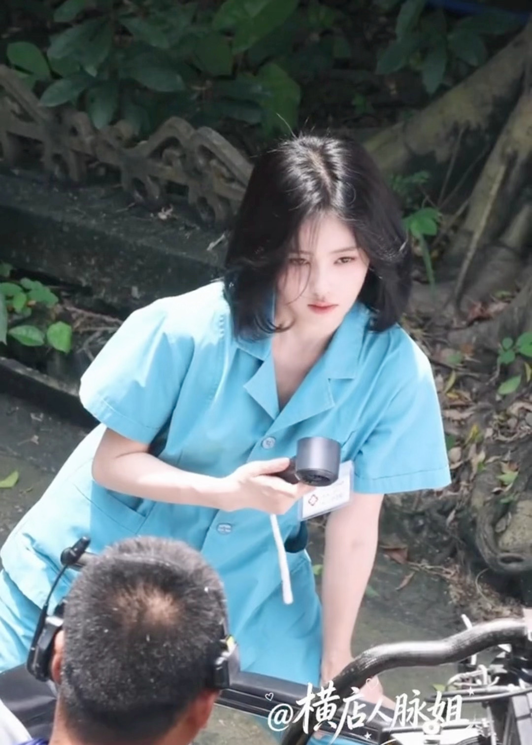白鹿 王韵娜护工路透好温柔的美