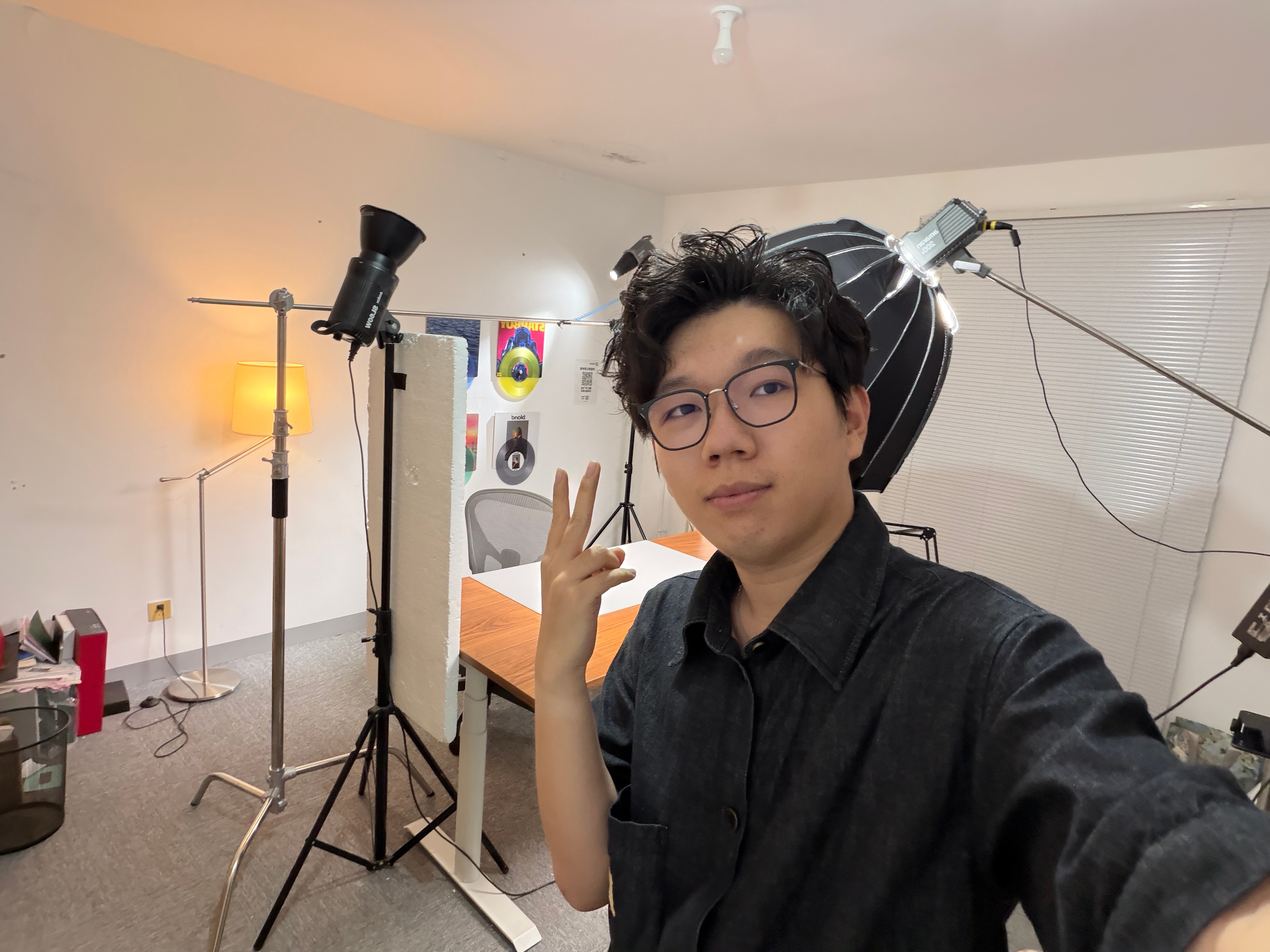 加班必须拍照，刻画一下我努力上进的人设。