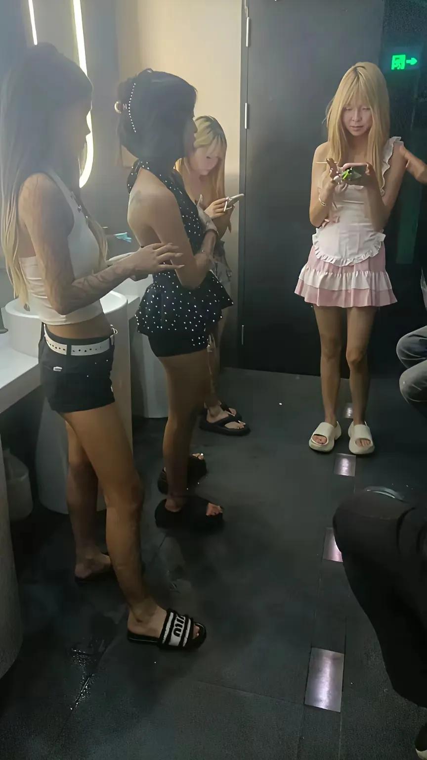 假如你的孩子混成这样，你们会不会心疼？[what]