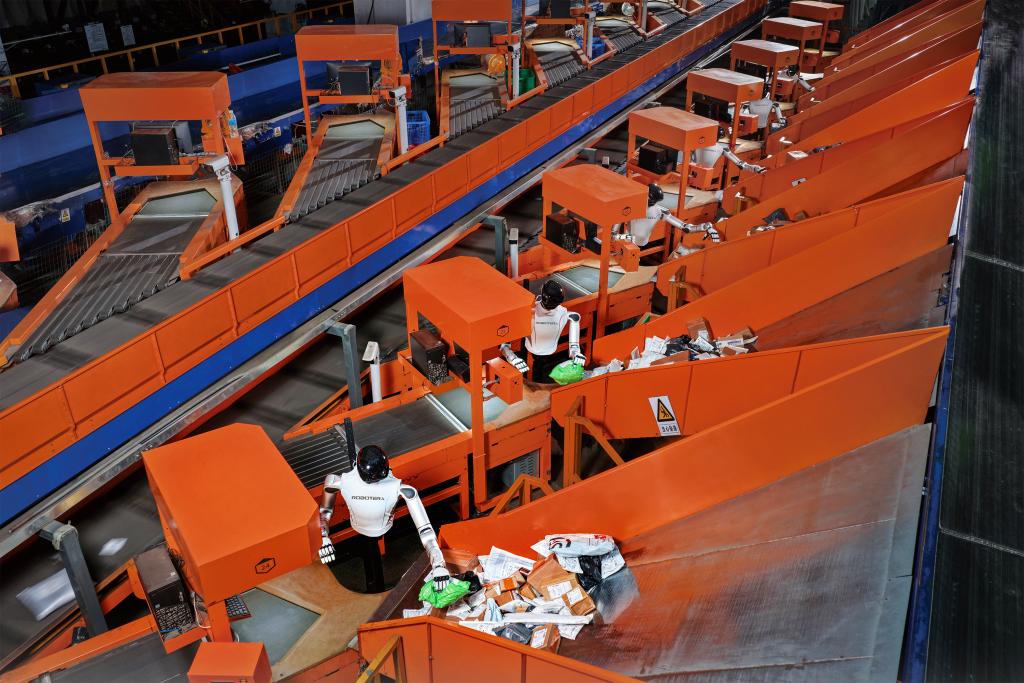 星动纪元又拿了超2亿美元融资，领投方是顺丰。这张投资人名单集齐了顶级财务资本和横