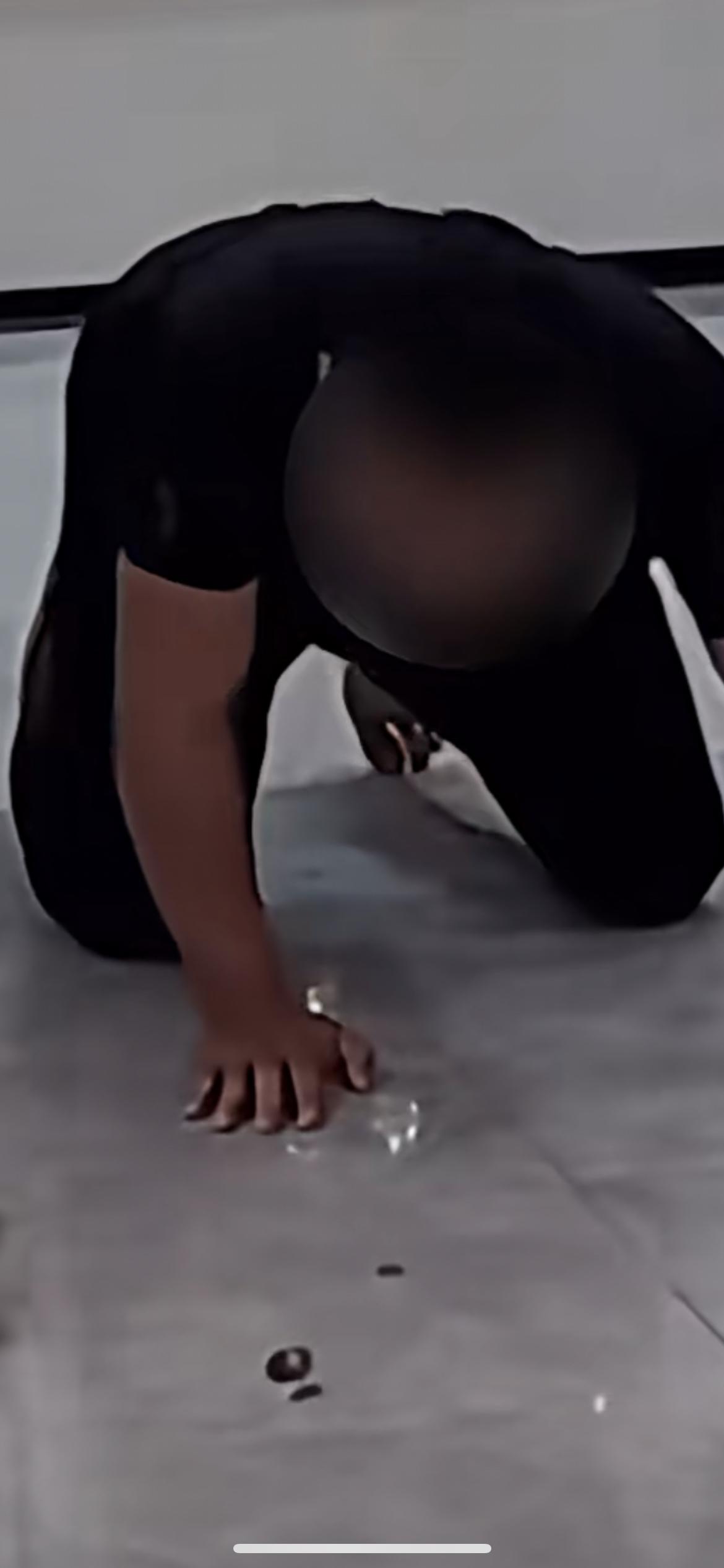 3月26日广东，老爸在家吃枣噎住了，情况那叫一个危急，妈妈第一时间冲上去拍后背，