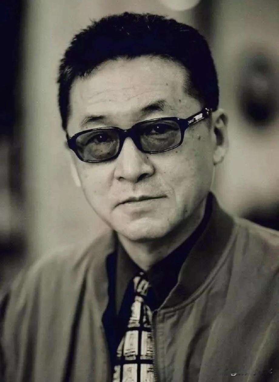 2017年3月，李敖忽然发现自己不对劲了，走路不稳当了，说话也不利索了，反应甚至