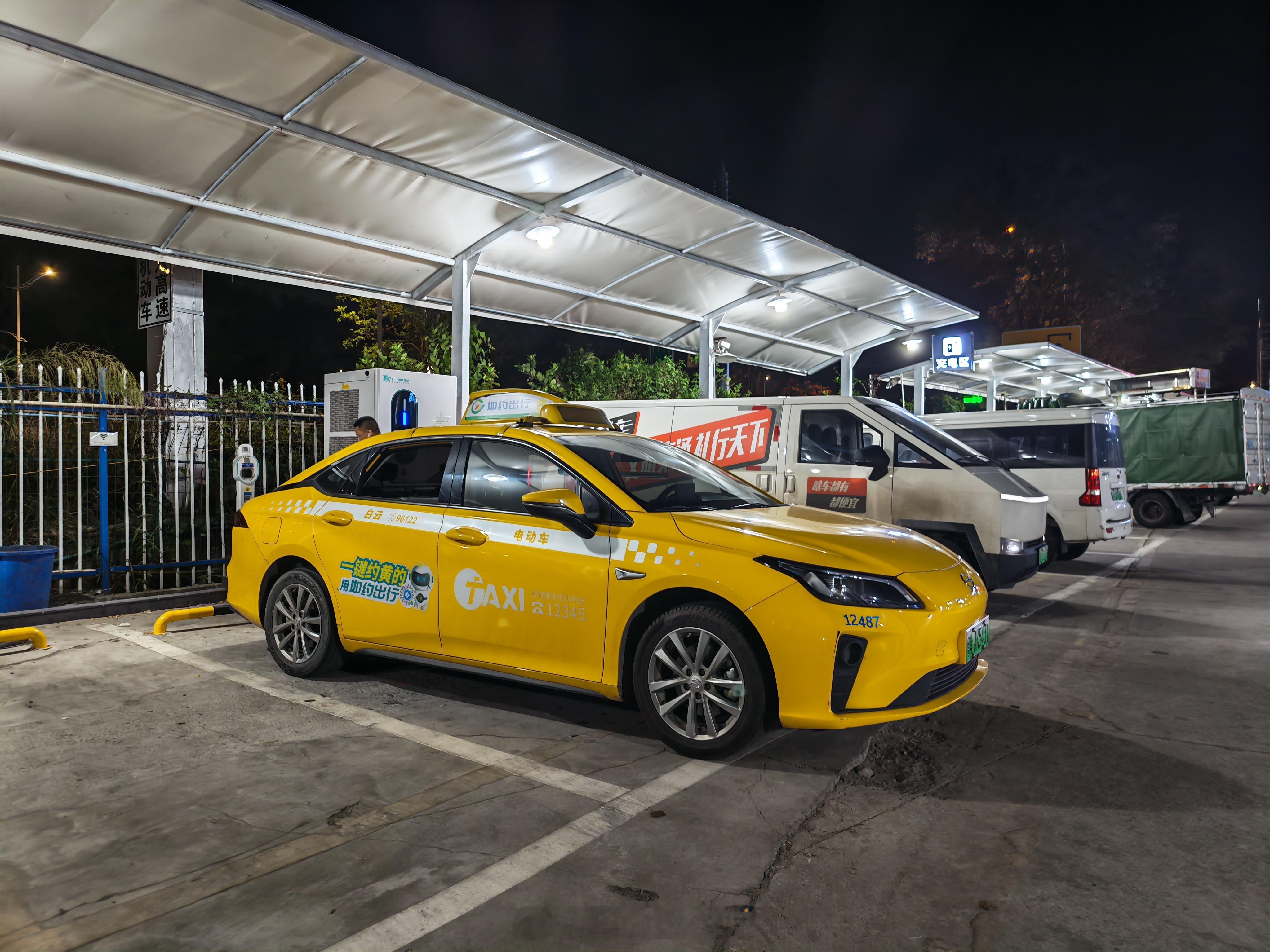 南沙回广州市区真的太远了出租车都跑到没电 