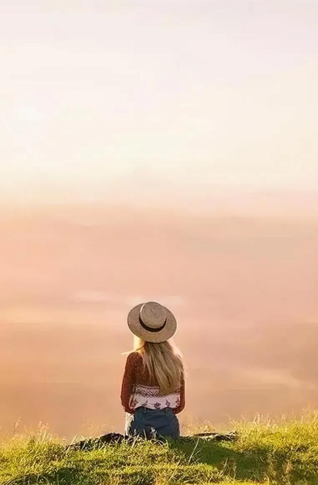 有一段关于姻缘的话说得很好：“你能嫁给什么样的人，是你自己修来的。因为福报相等，