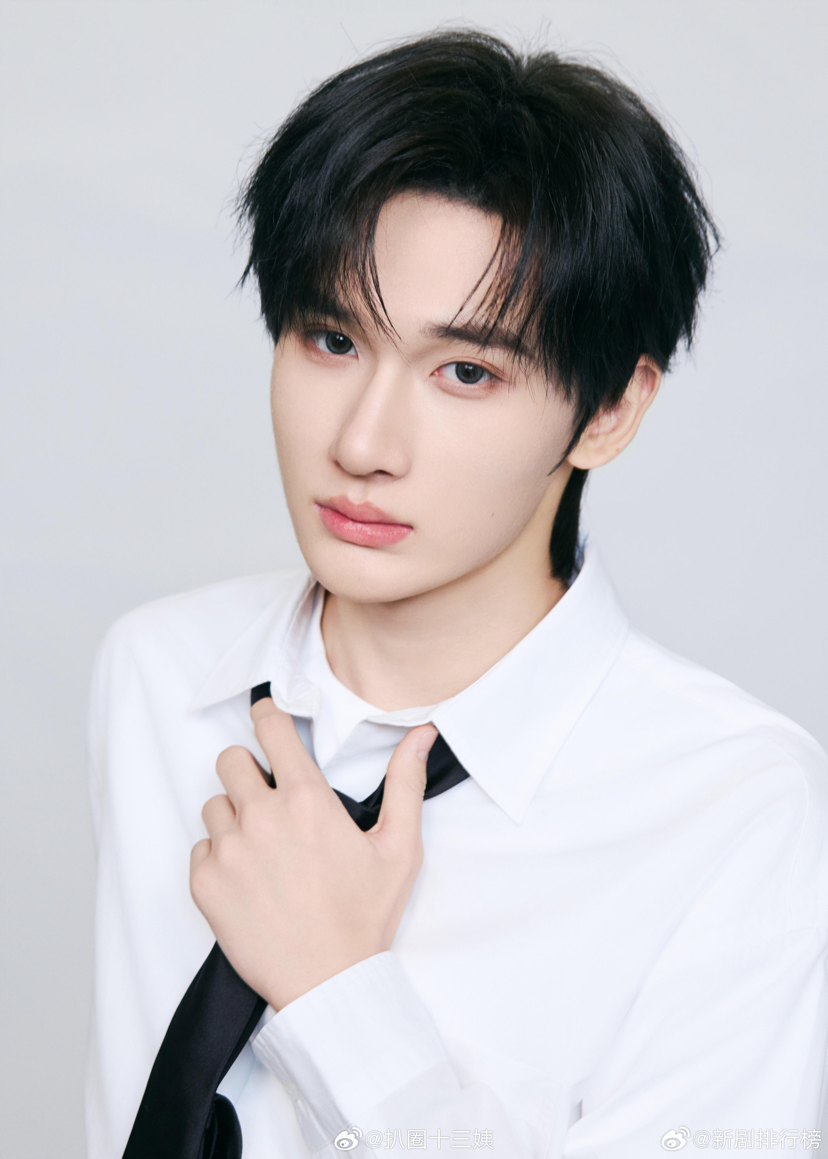 余宇涵回忆起叛逆期的烦恼 看别人一家人的相处画面，余宇涵也想起自己叛逆的时候，那