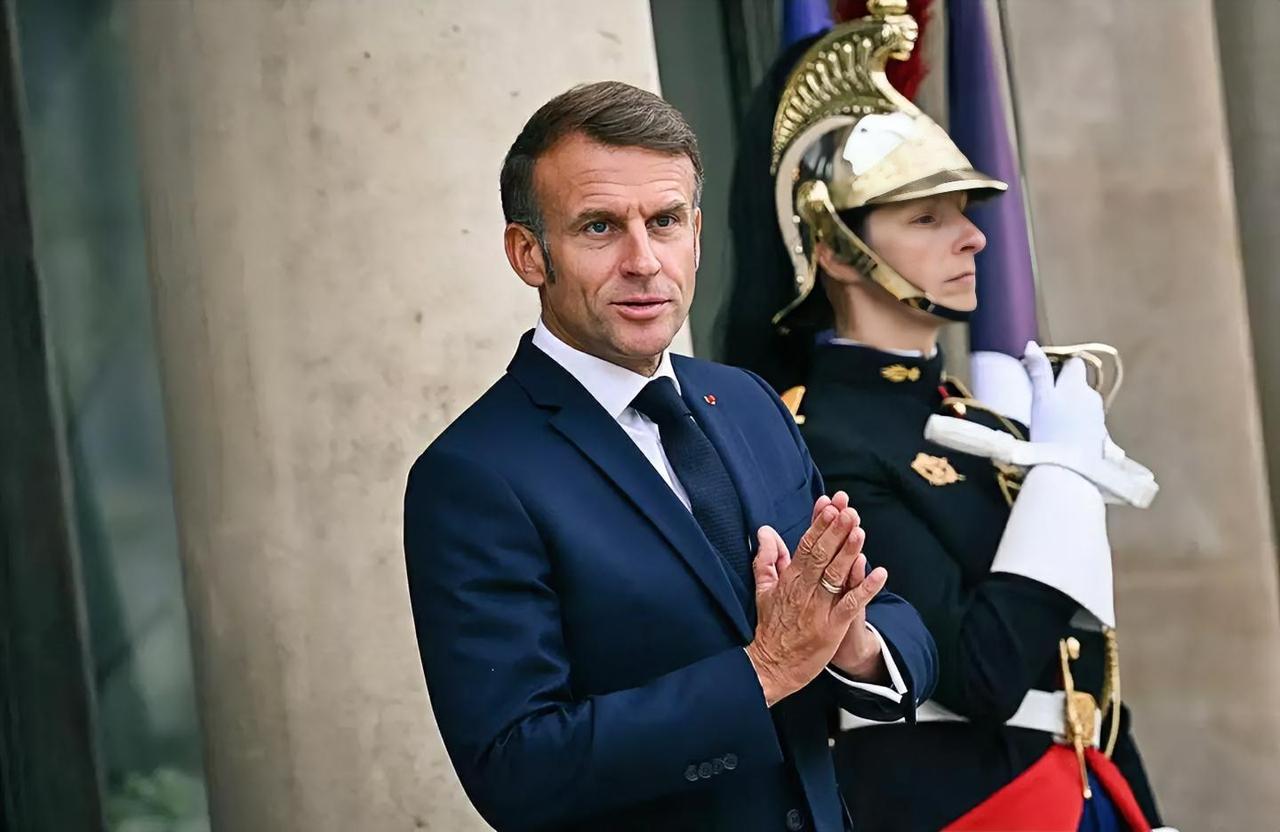 果然！

马克龙对华态度变脸太快！

12月7日，法国总统马克龙在《回声报》专访