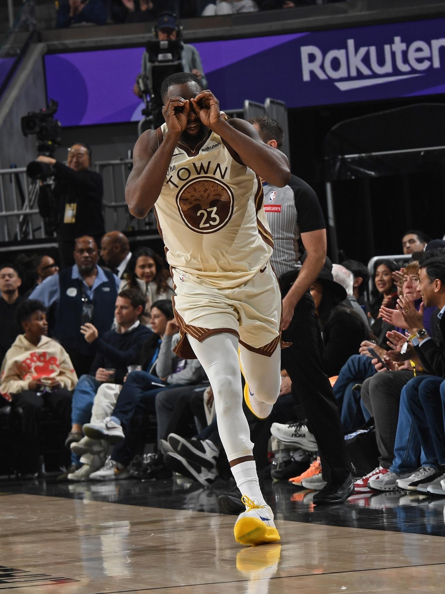 the guys last night 43/82吉米巴特勒金州勇士库里nba