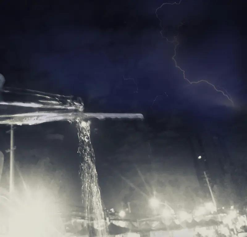 低谷时，记住这六句话超有用。“天狂有雨，人狂有祸”，做人得低调，就像稻谷成熟会弯