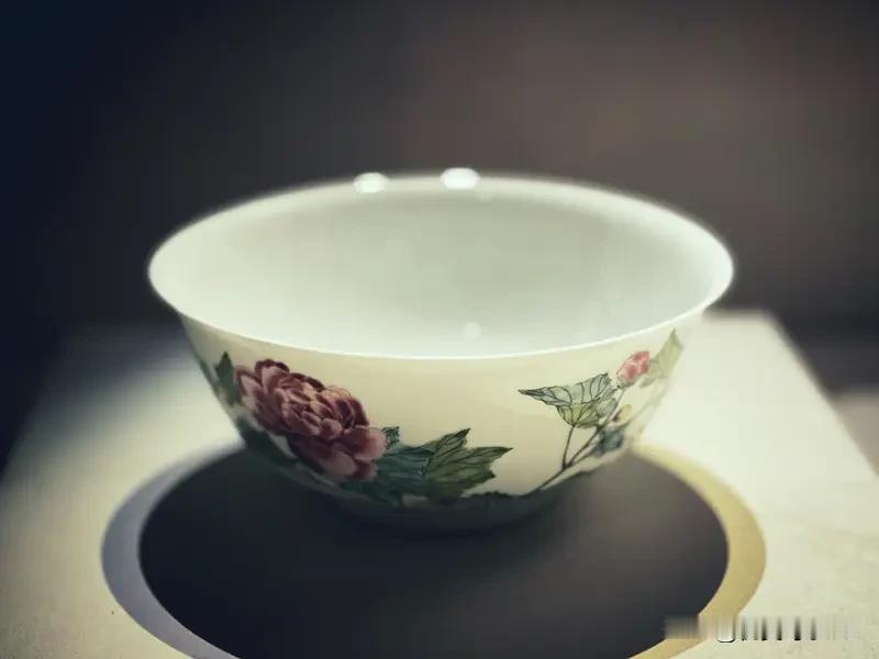 非常的有收藏价值。分享我们过渡时期的人文地理在过渡时期，瓷器不仅仅是一件件精美的