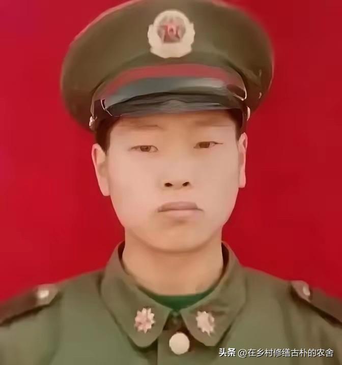 1995年，退伍老兵等不来安置，南下蹬三轮23年，47岁在镇政府散步，竟在公告栏