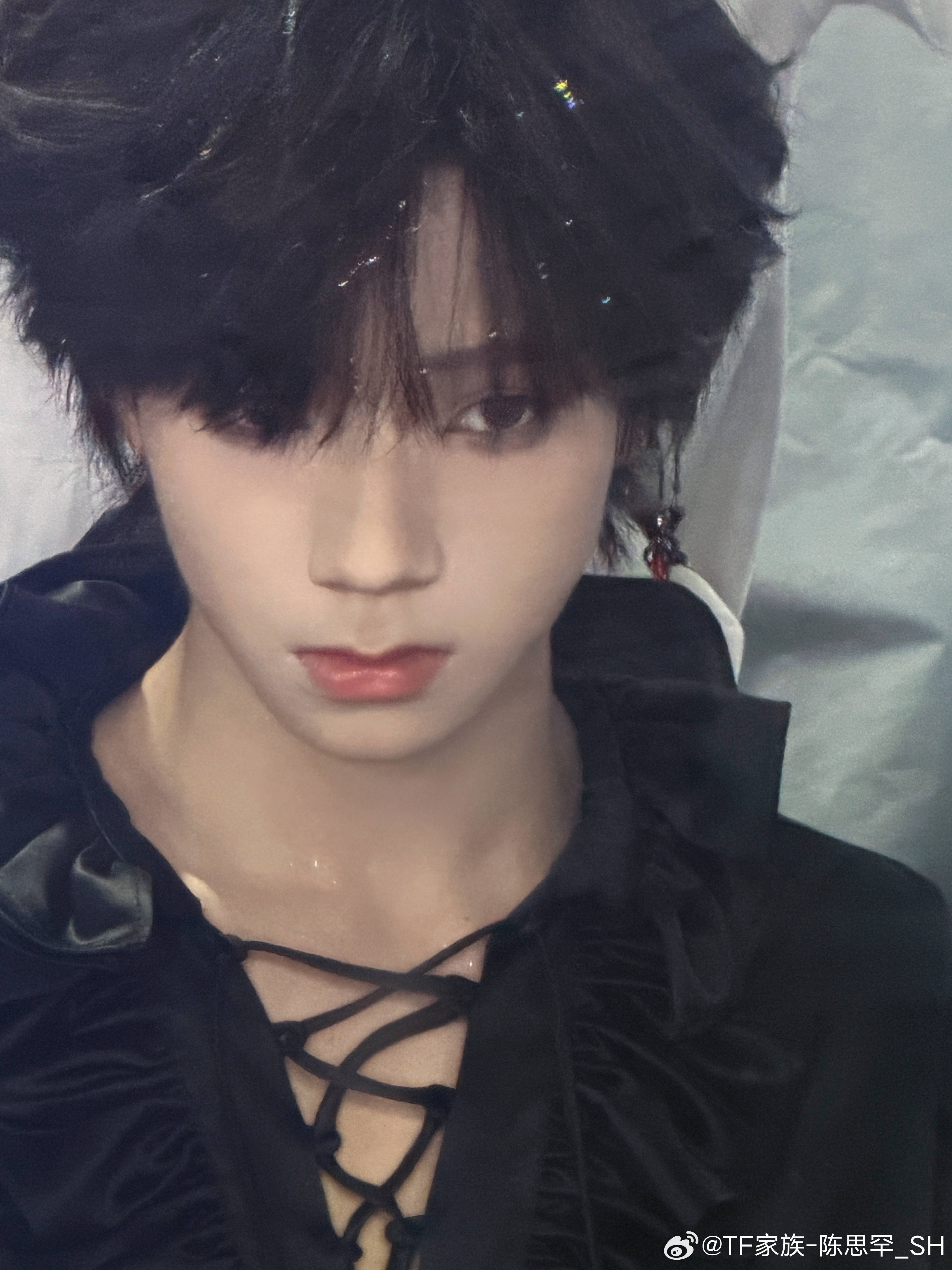 陈思罕 我是一个专业的摄影师陈思罕微博分享自己拍的四代太会拍了📸 陈思罕拍的四