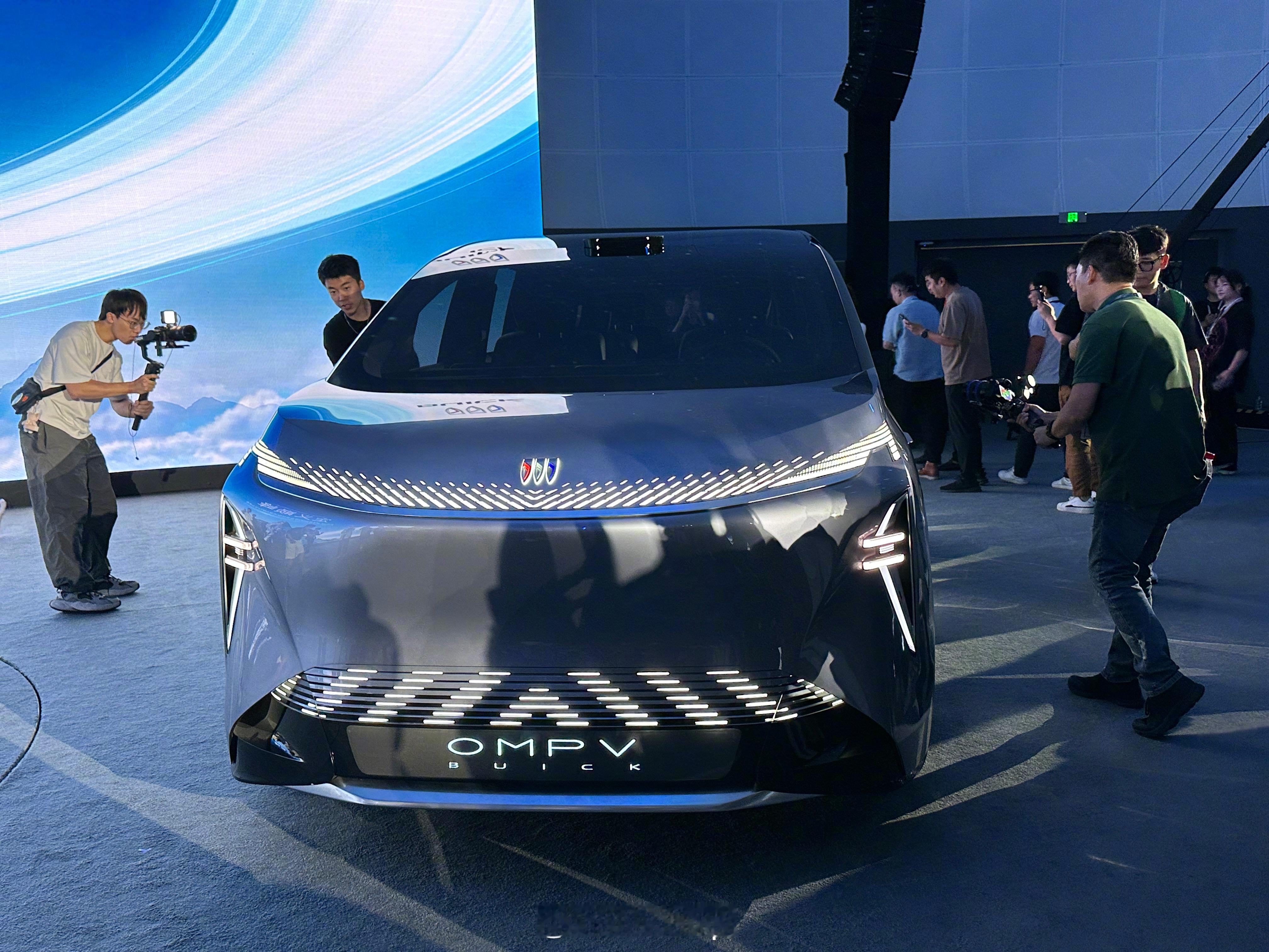 别克的OMPV ，GL8从定义MPV到重新定义MPV，新进化！ #东北电吹# ​