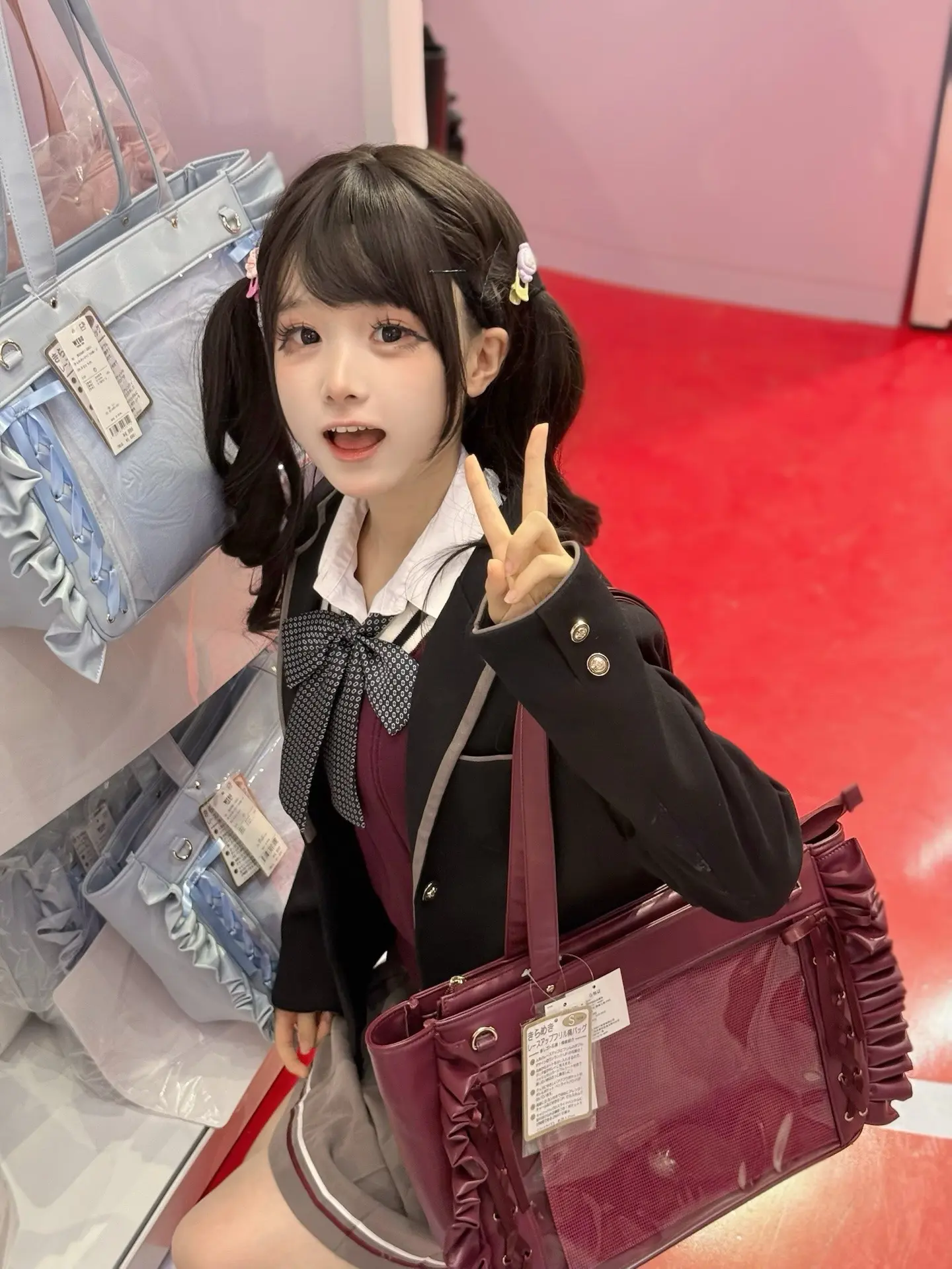 wego大悦城快闪。好多人啊.jpg