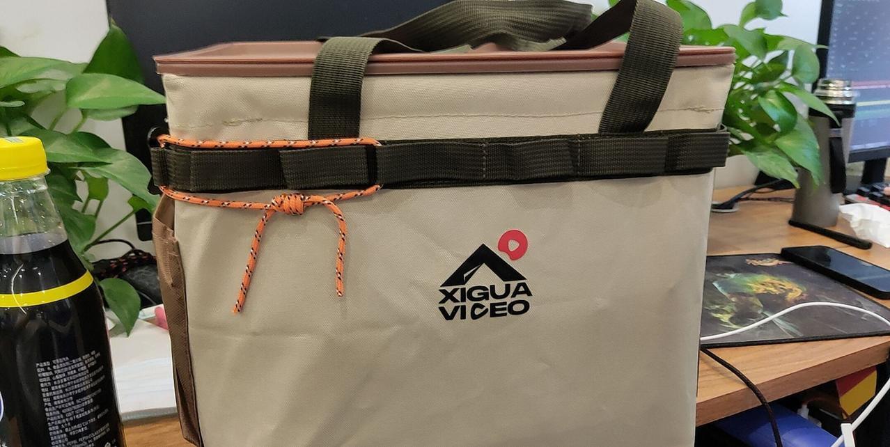 非常感谢官方爸爸送来的月饼！！我们会继续加油努力的！提前祝大家中秋节快乐哦！[飞