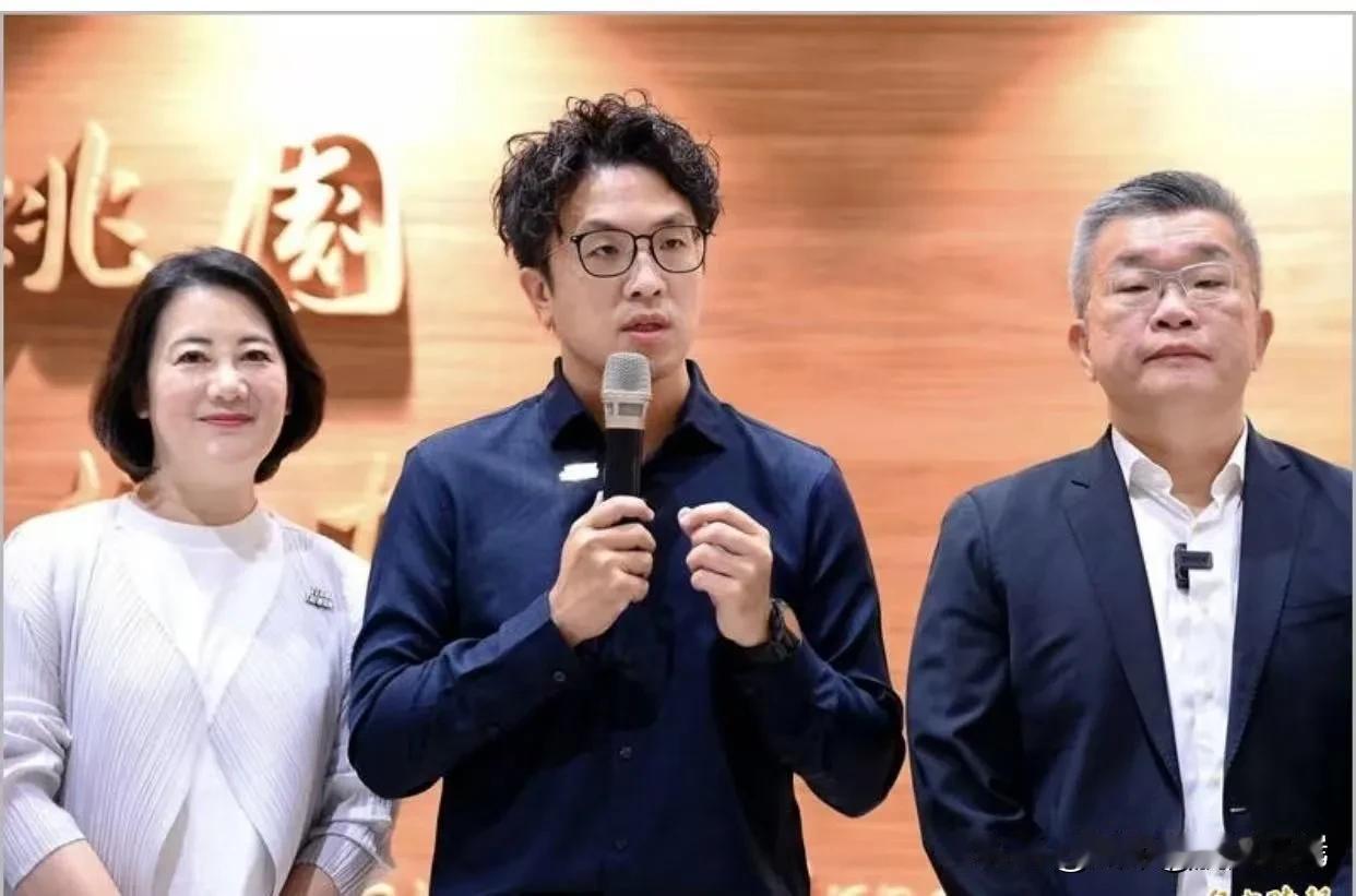 赖清德当局正式开启反扑，绿营全方位展开对蒋万安的舆论围剿。
一名蓝营新媒体小编因